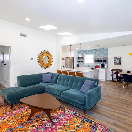 Luxury 4Br Oasis With Pool, Hot Tub & Game Room!